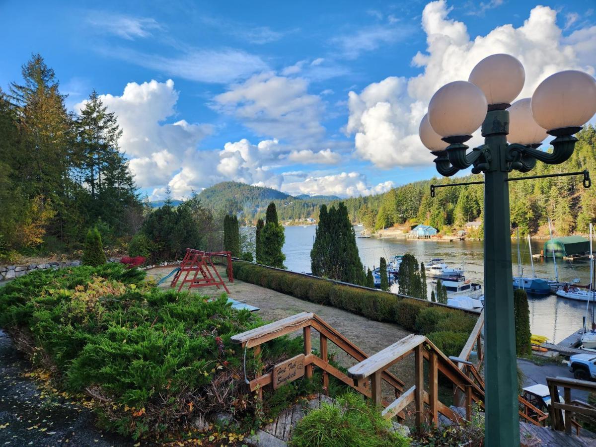 Sunshine Coast Resort Madeira Park Exterior photo